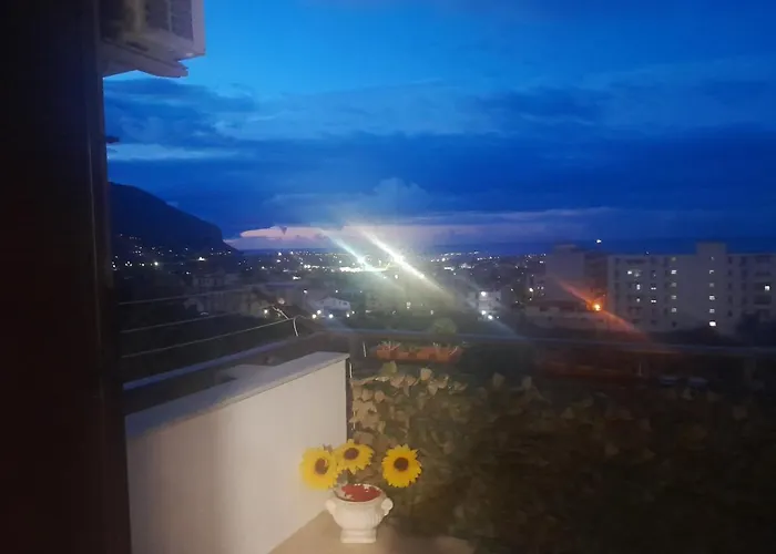 Sotto Il Castello Carini