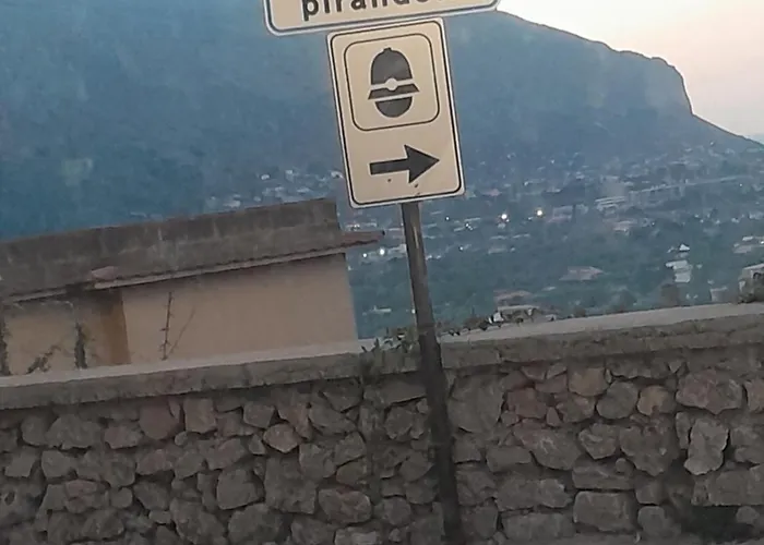 Appartement Sotto Il Castello Carini
